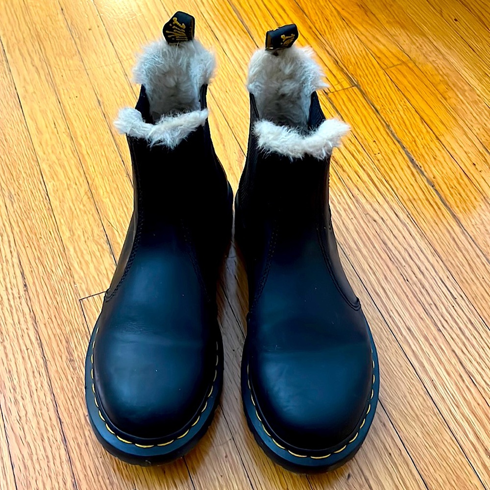 Dr. Martens Chelsea Boots Faux Fur Lined